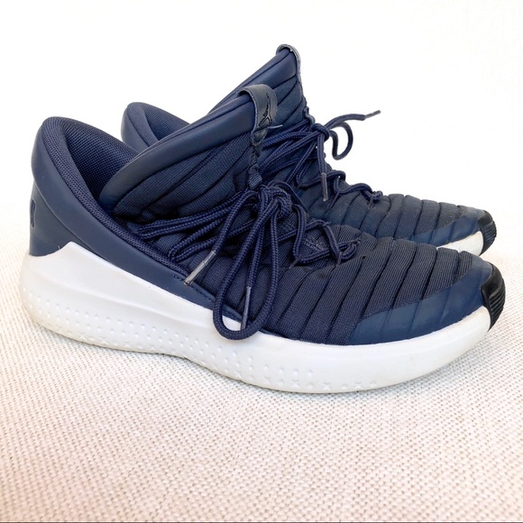 🏀 JORDAN Flights in Navy Blue 🏀 - Picture 1 of 8